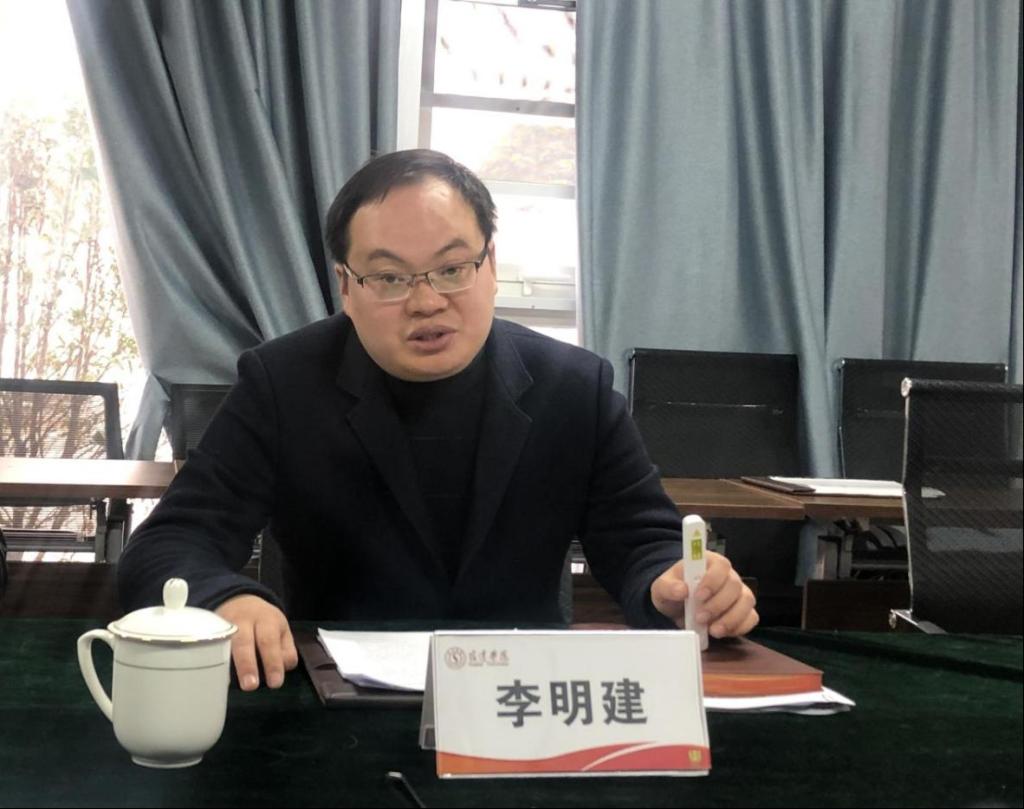 院系外国语学院党委召开民主生活会